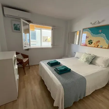 Sea View And Direct Access *